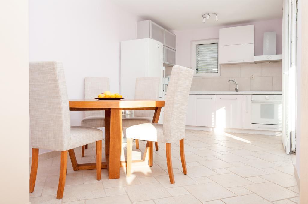 Apartments Lila Aurea Petrovac Δωμάτιο φωτογραφία
